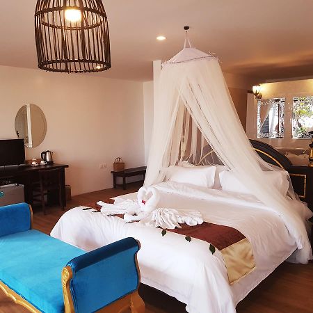 Coconut Island Resort Нгапали Экстерьер фото
